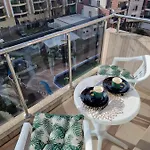 Apartment Deluxe Admiral Plaza