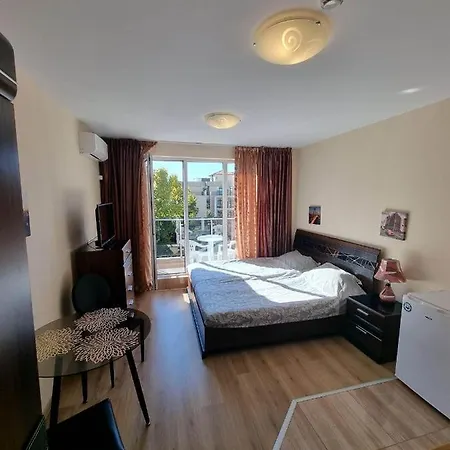 Deluxe Admiral Plaza 아파트 *